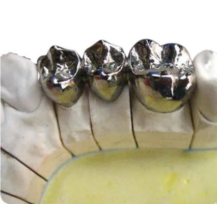 Corona del implante dental del cromo del cobalto resistente a la corrosión con alto Biocompatibility