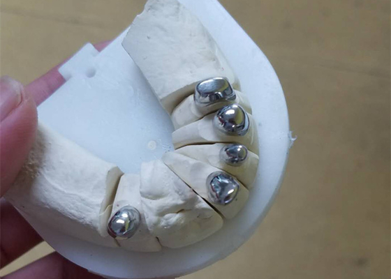 Dentadura durable flexible del accesorio de la precisión resistente a la corrosión