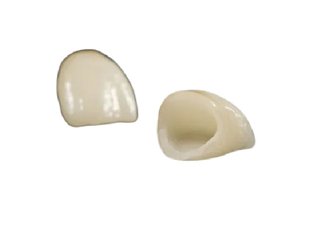 Tamaño modificado para requisitos particulares colores hermosos realistas dentales de cerámica altamente biocompatibles de la corona